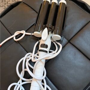 White and Black Hair Curling Iron